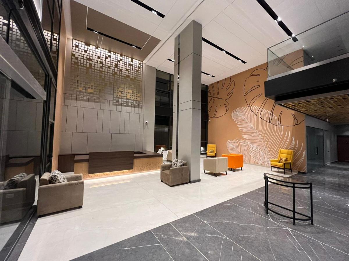 Presidency Airport Hotel Kochi Екстер'єр фото