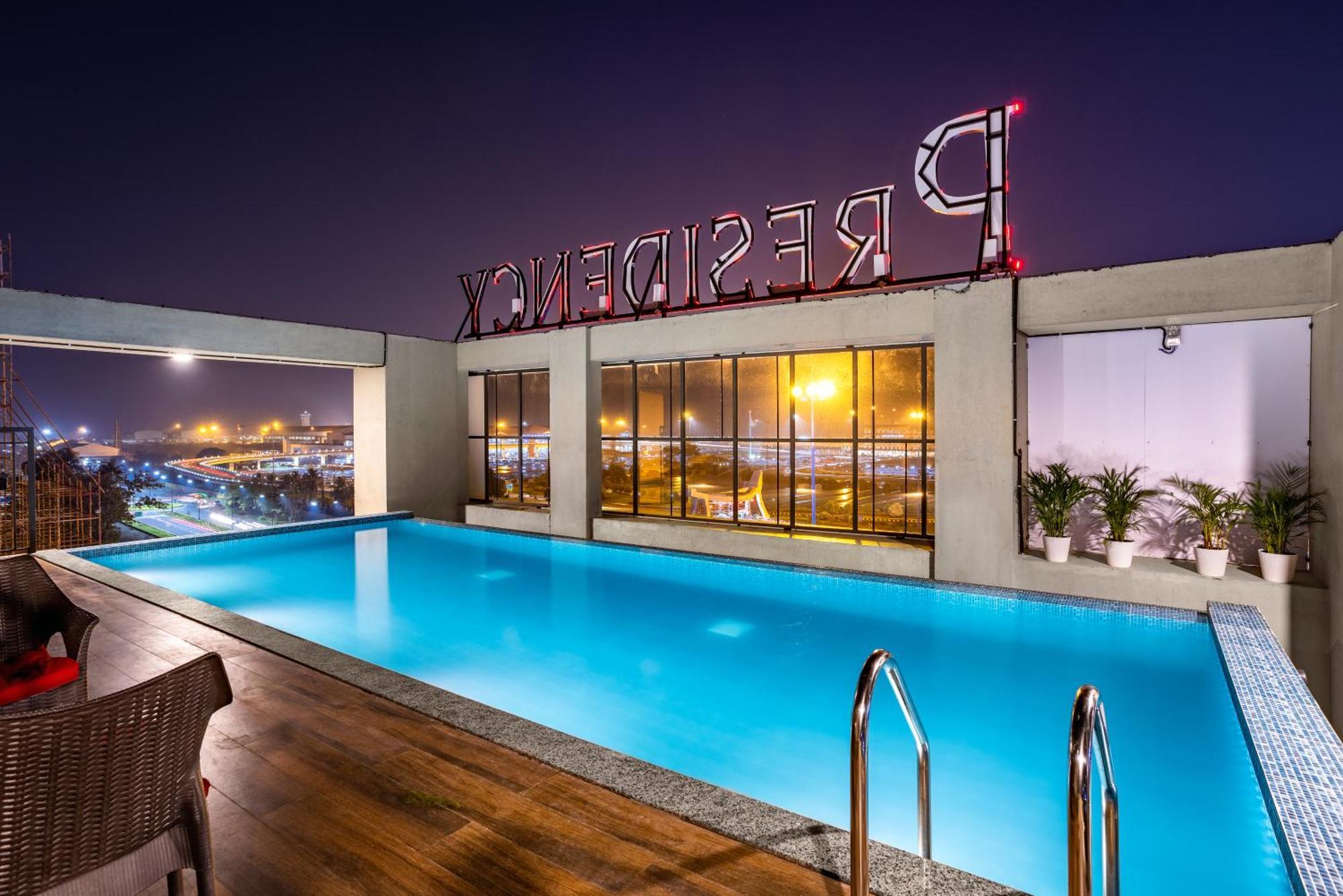 Presidency Airport Hotel Kochi Екстер'єр фото